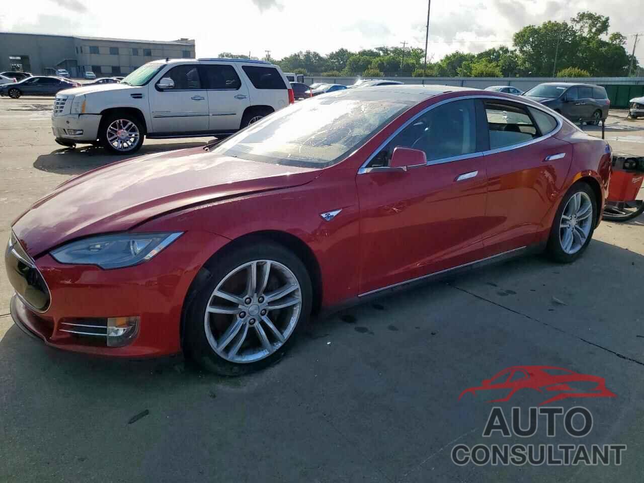 TESLA MODEL S 2014 - 5YJSA1H17EFP35821