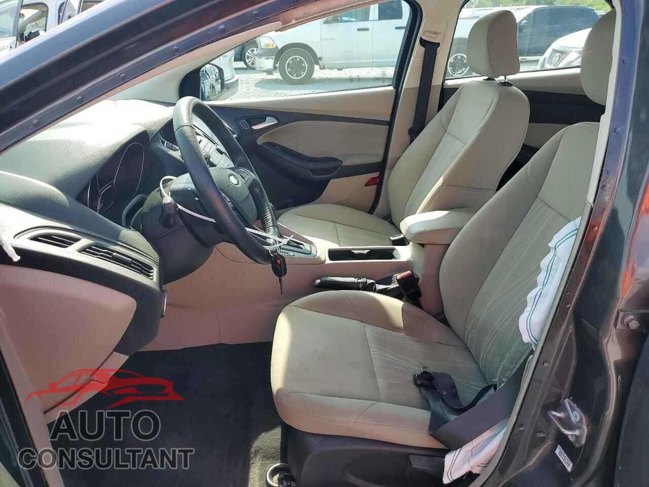 FORD FOCUS 2015 - 1FADP3K21FL360615