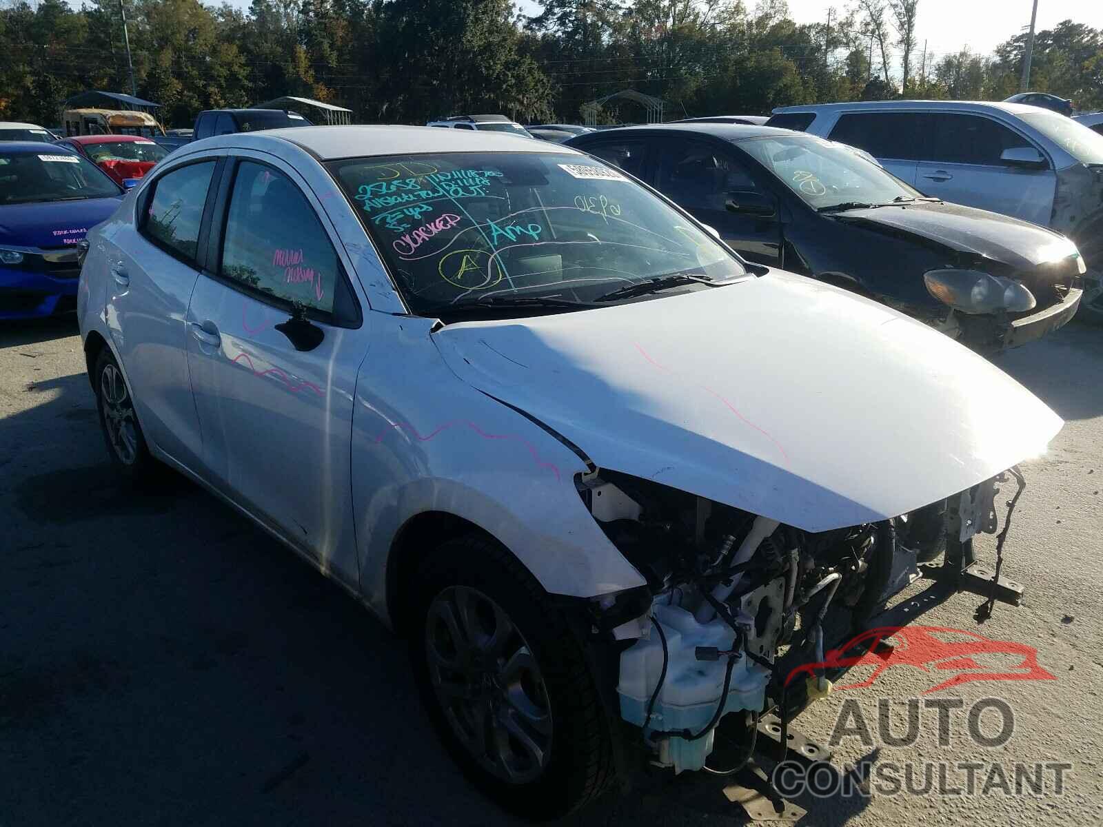 TOYOTA YARIS 2018 - 3MYDLBYV9JY333827