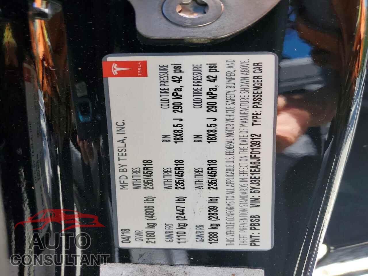 TESLA MODEL 3 2018 - 5YJ3E1EA6JF013912