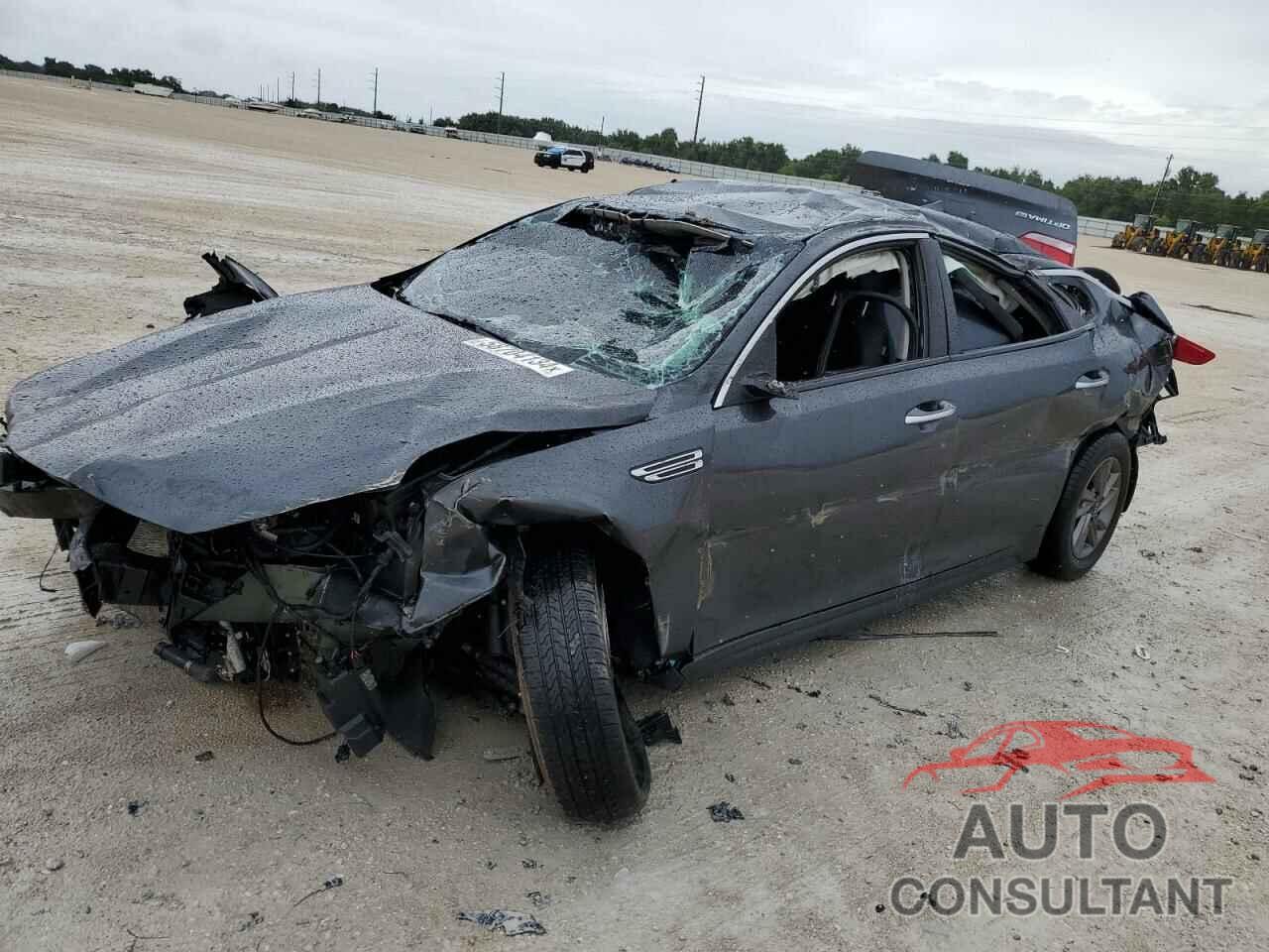 KIA OPTIMA 2020 - 5XXGT4L33LG441238