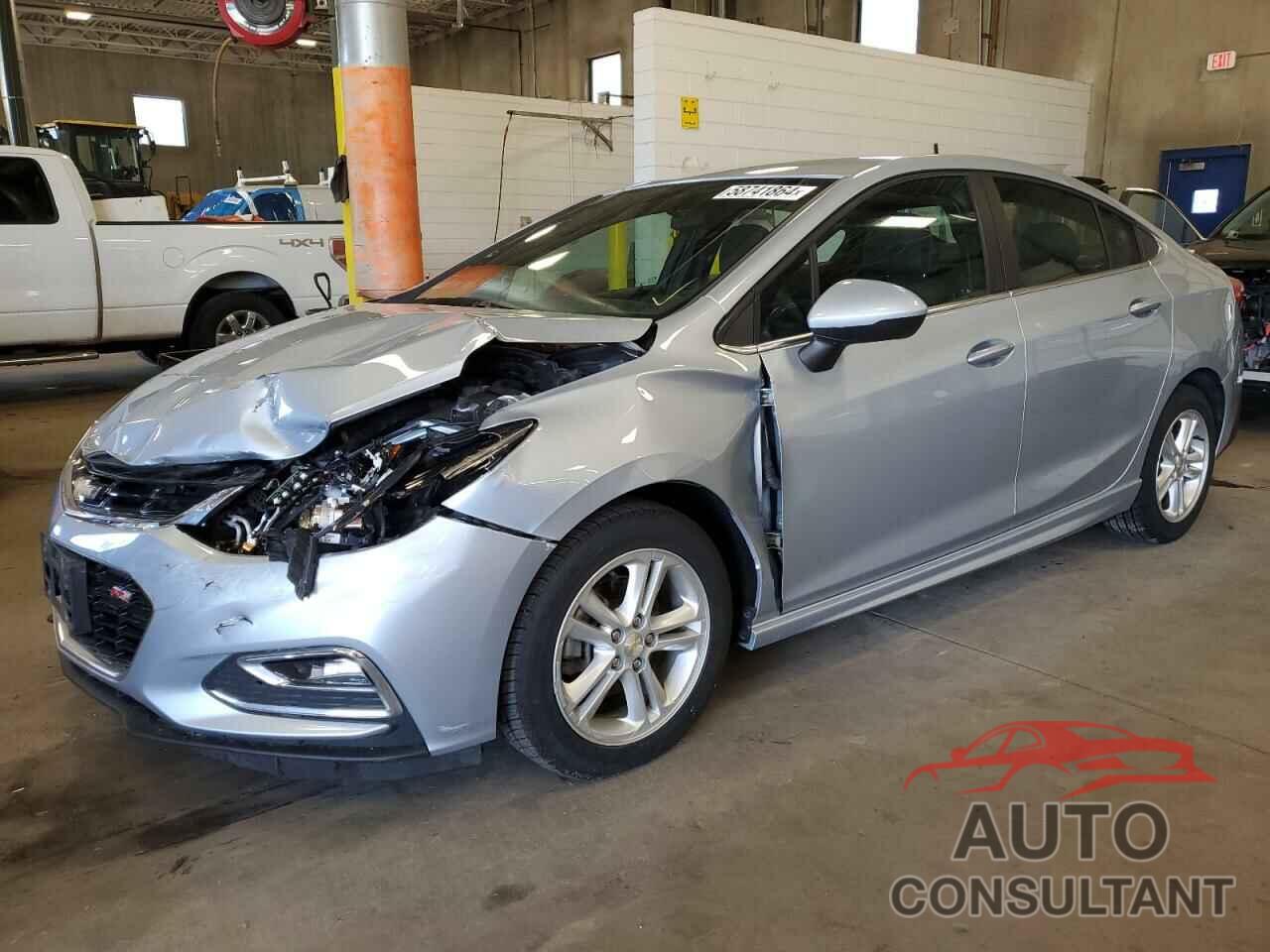 CHEVROLET CRUZE 2017 - 1G1BE5SM3H7217335