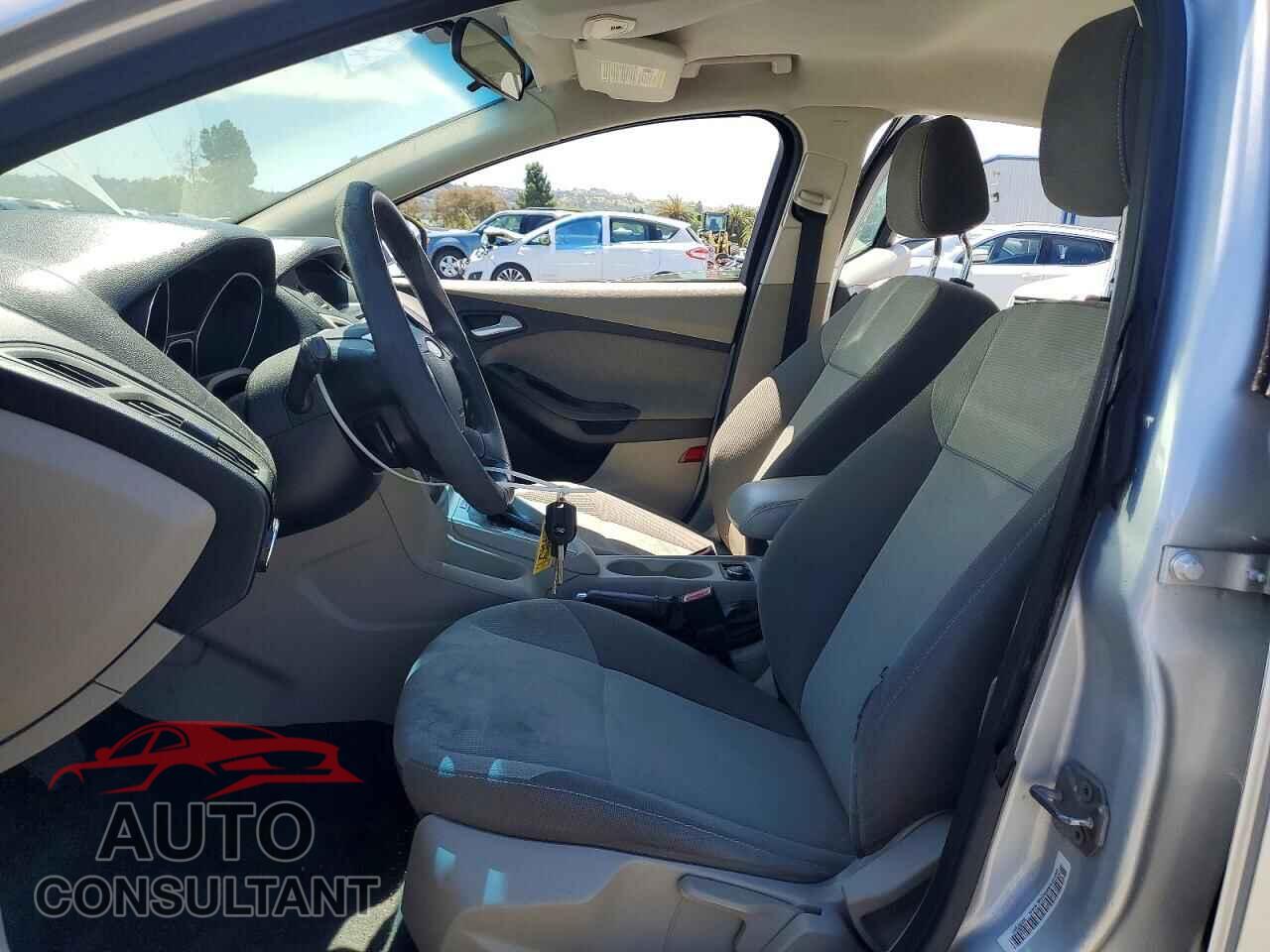 FORD FOCUS 2012 - 1FAHP3F2XCL108451