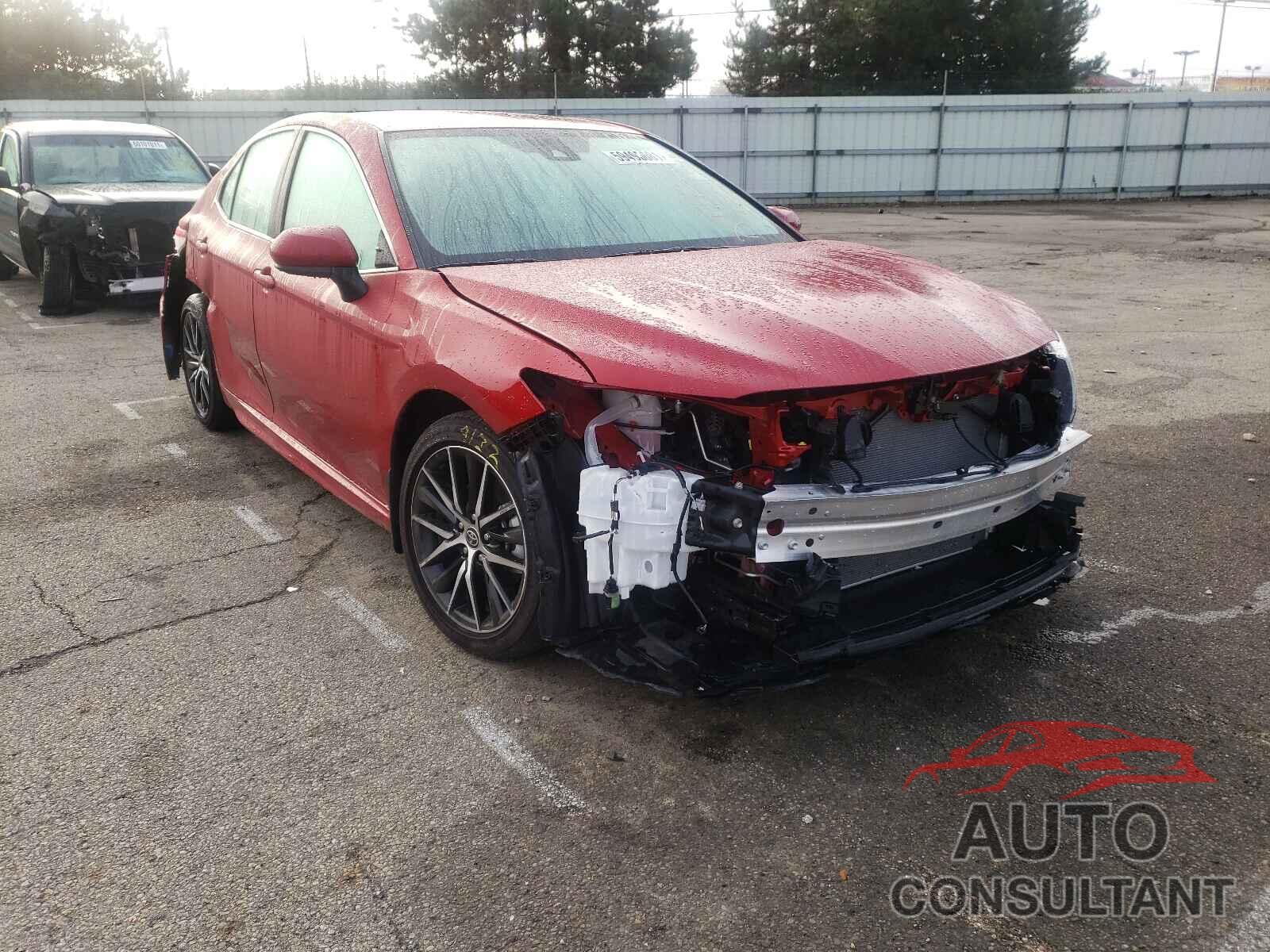 TOYOTA CAMRY 2021 - 4T1G11AK7MU450868