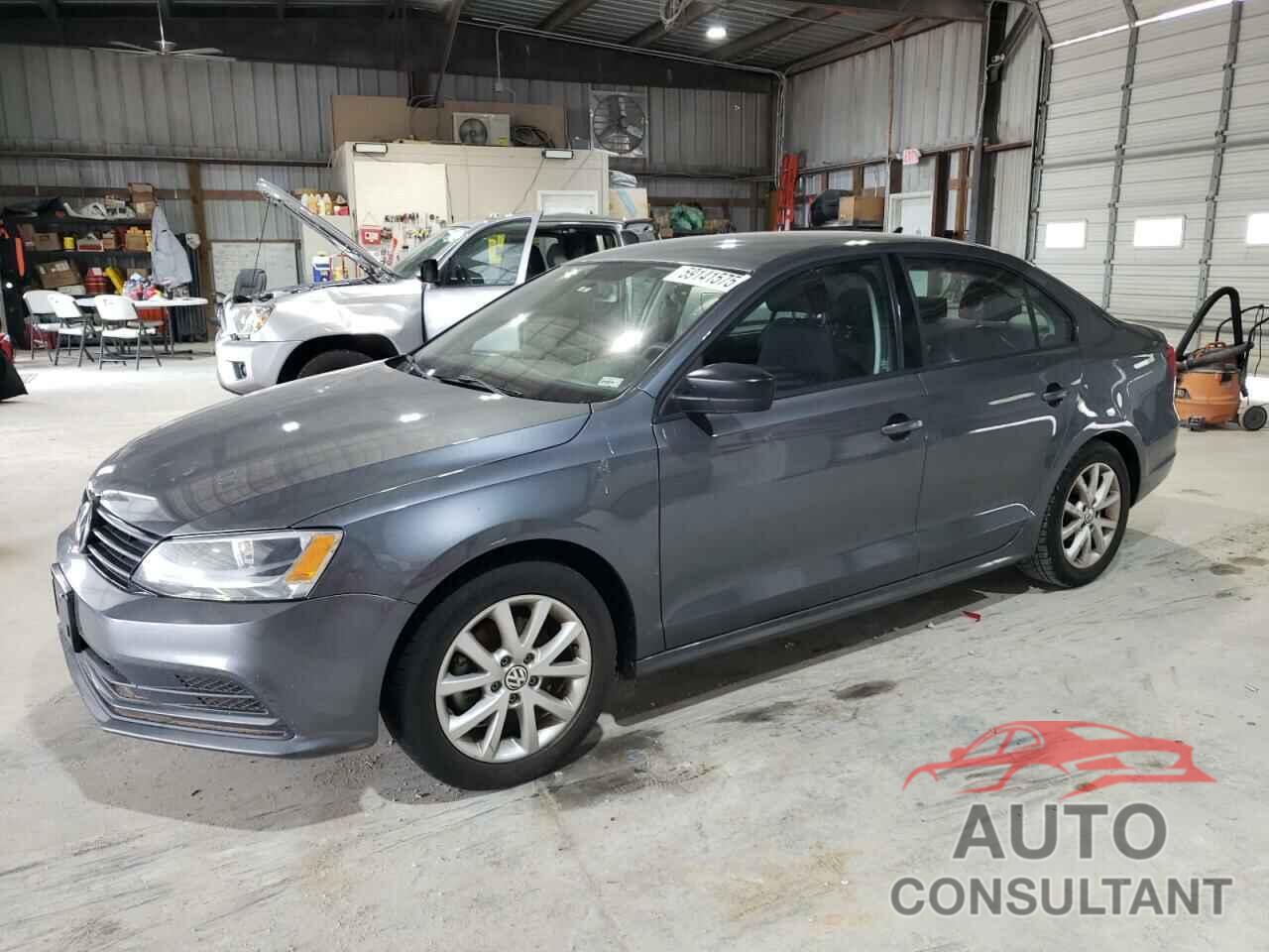 VOLKSWAGEN JETTA 2015 - 3VWD17AJ4FM325204