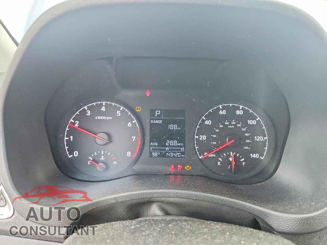 HYUNDAI ACCENT 2018 - 3KPC24A33JE032604