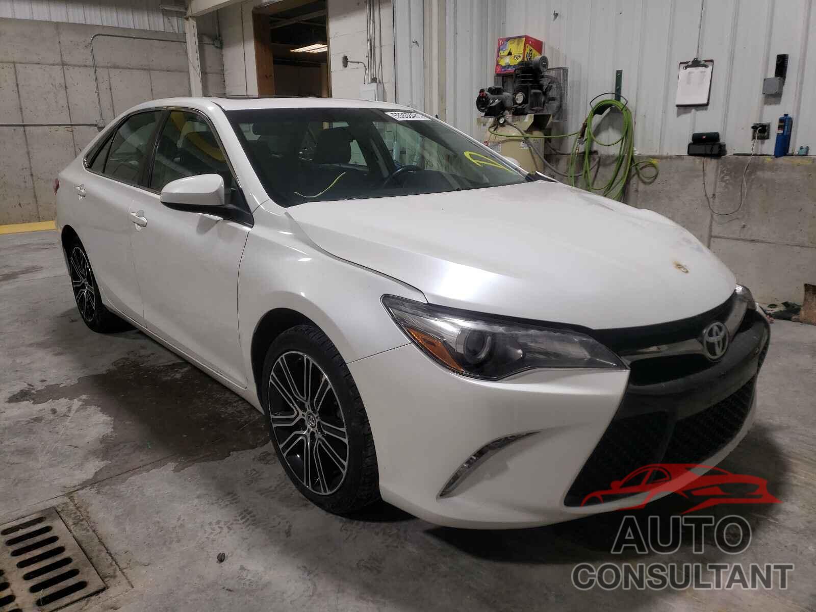 TOYOTA CAMRY 2016 - 4T1BF1FK0GU142109