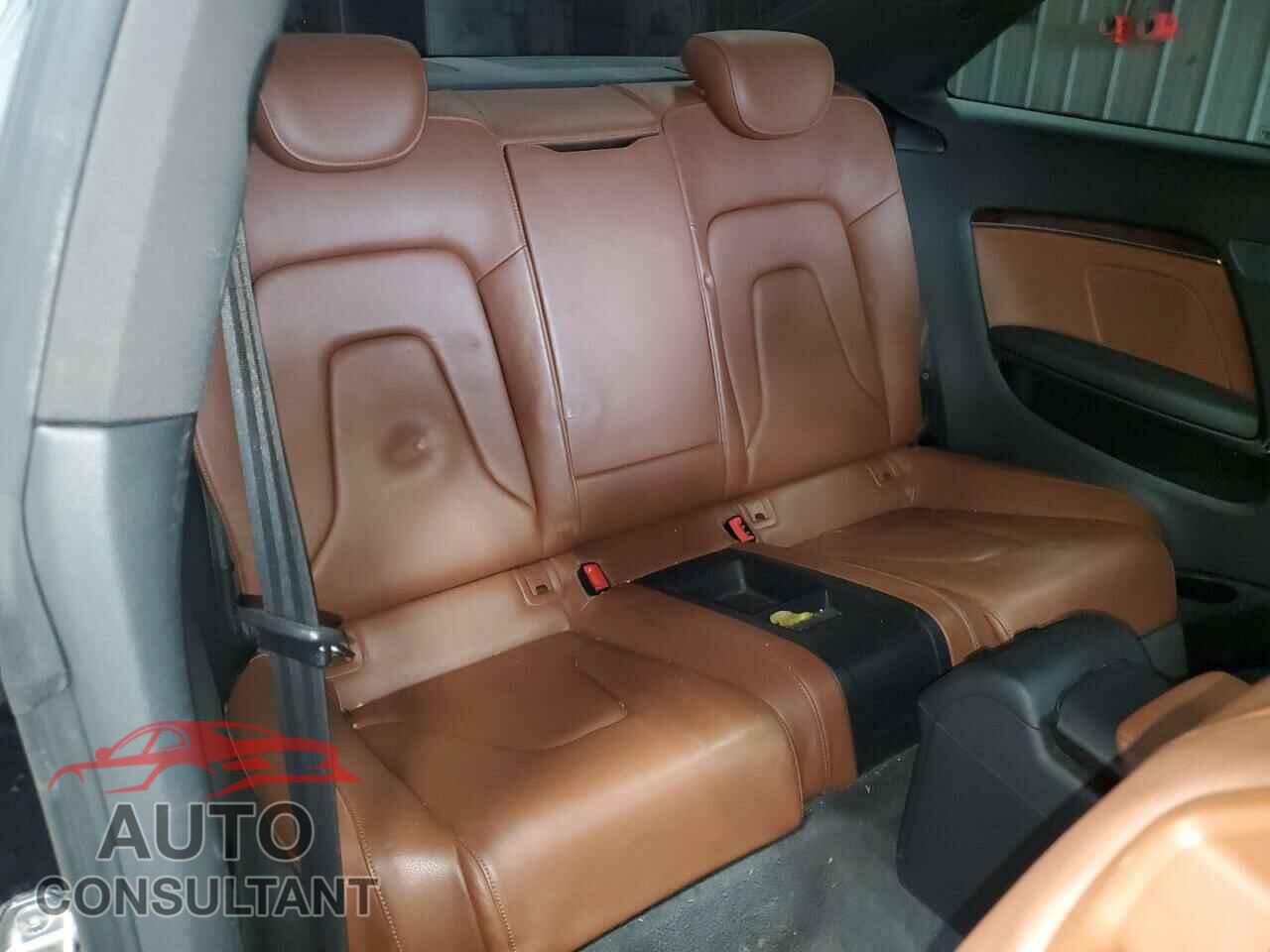 AUDI A5 2012 - WAULFAFR6CA033295