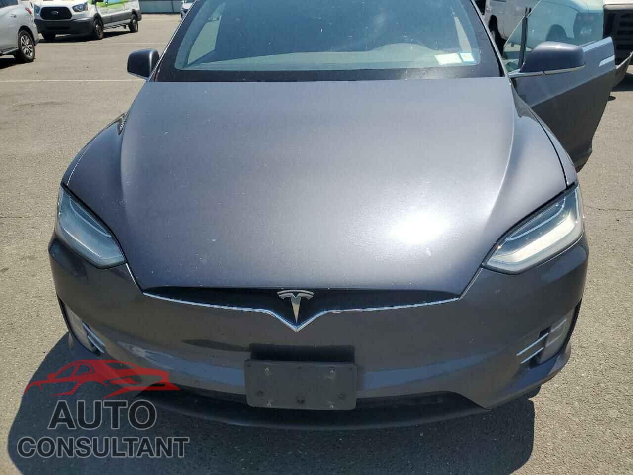 TESLA MODEL X 2021 - 5YJXCAE27MF323393