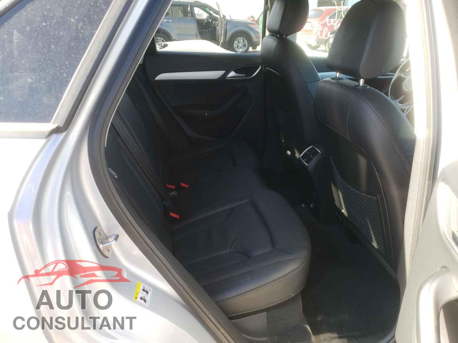 AUDI Q3 2017 - WA1ECCFS6HR014834