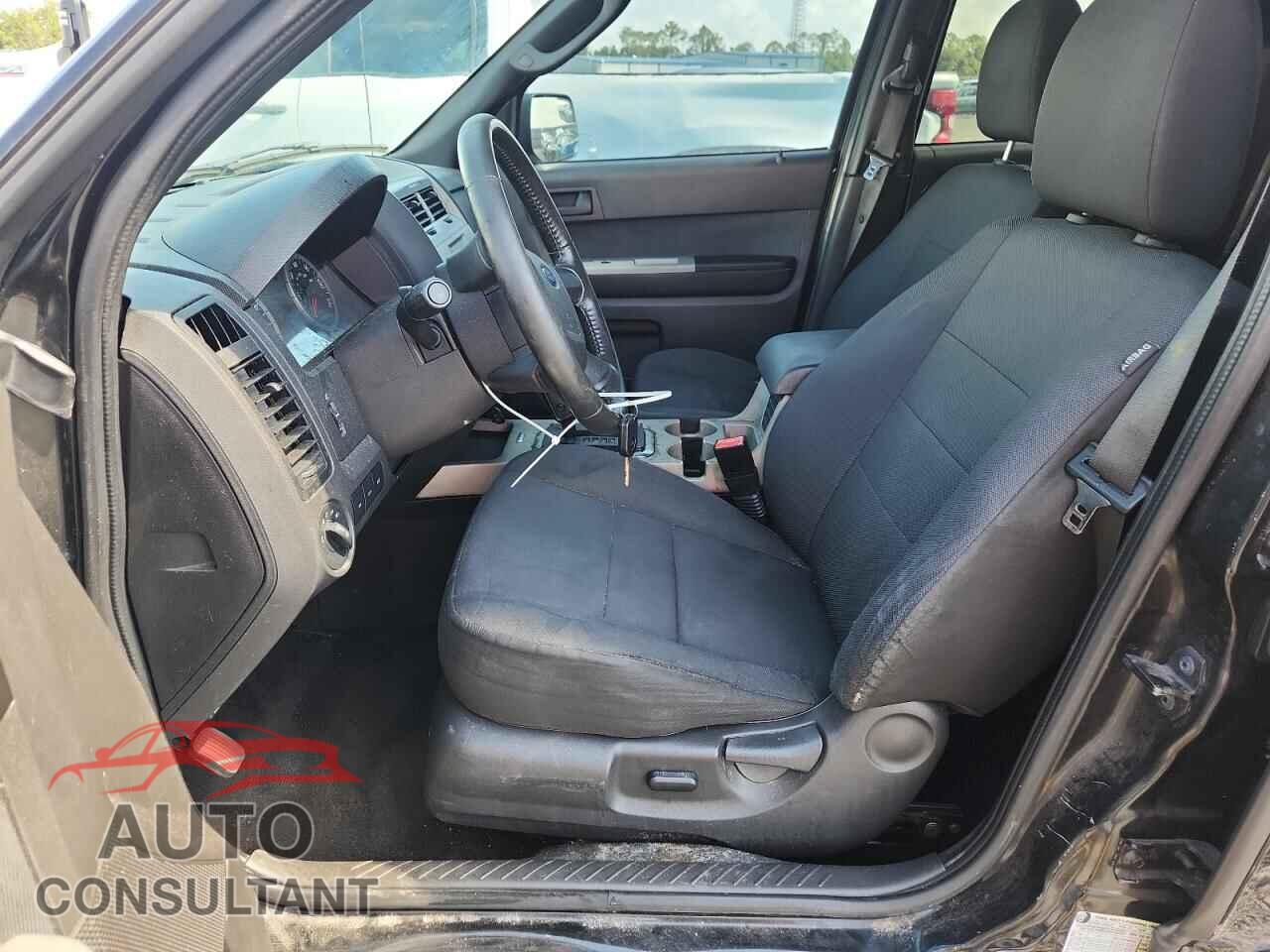 FORD ESCAPE 2011 - 1FMCU0D74BKA20795