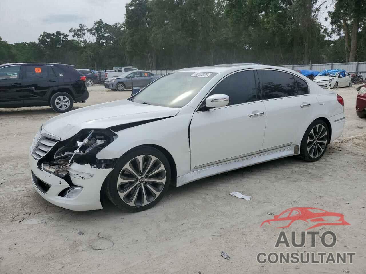 HYUNDAI GENESIS 2013 - KMHGC4DH0DU227115
