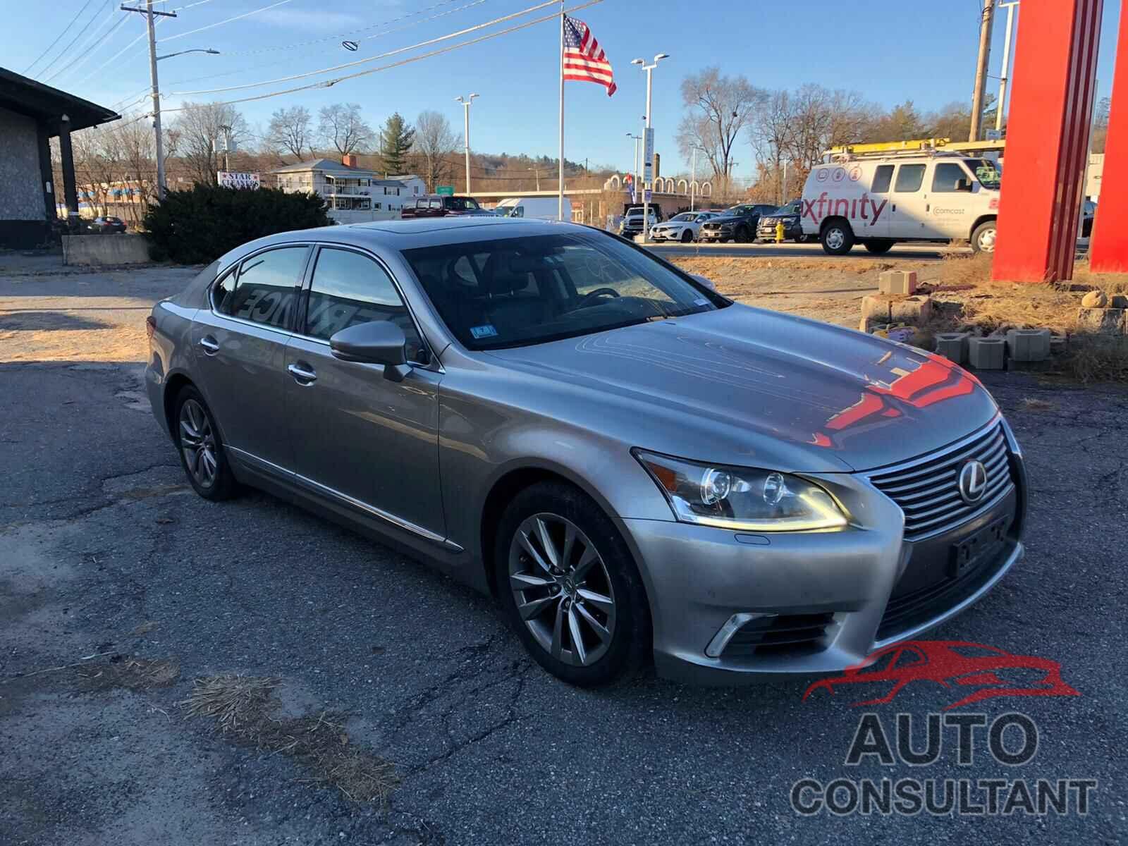 LEXUS LS460 2016 - JTHCL5EFXG5027331