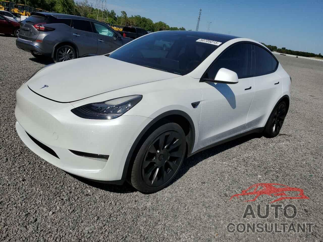 TESLA MODEL Y 2021 - 5YJYGDEE5MF141440