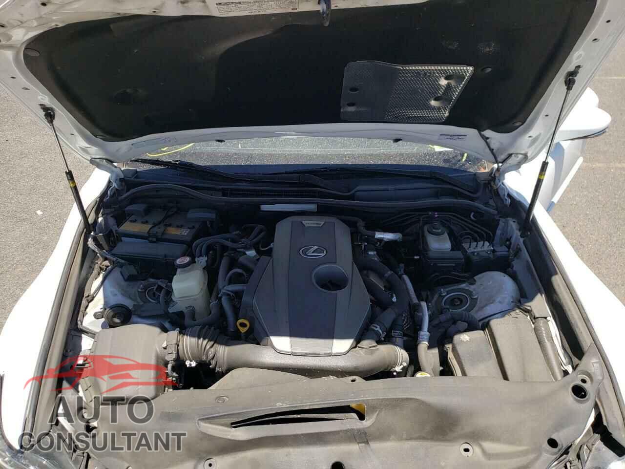 LEXUS IS 2018 - JTHBA1D28J5082232