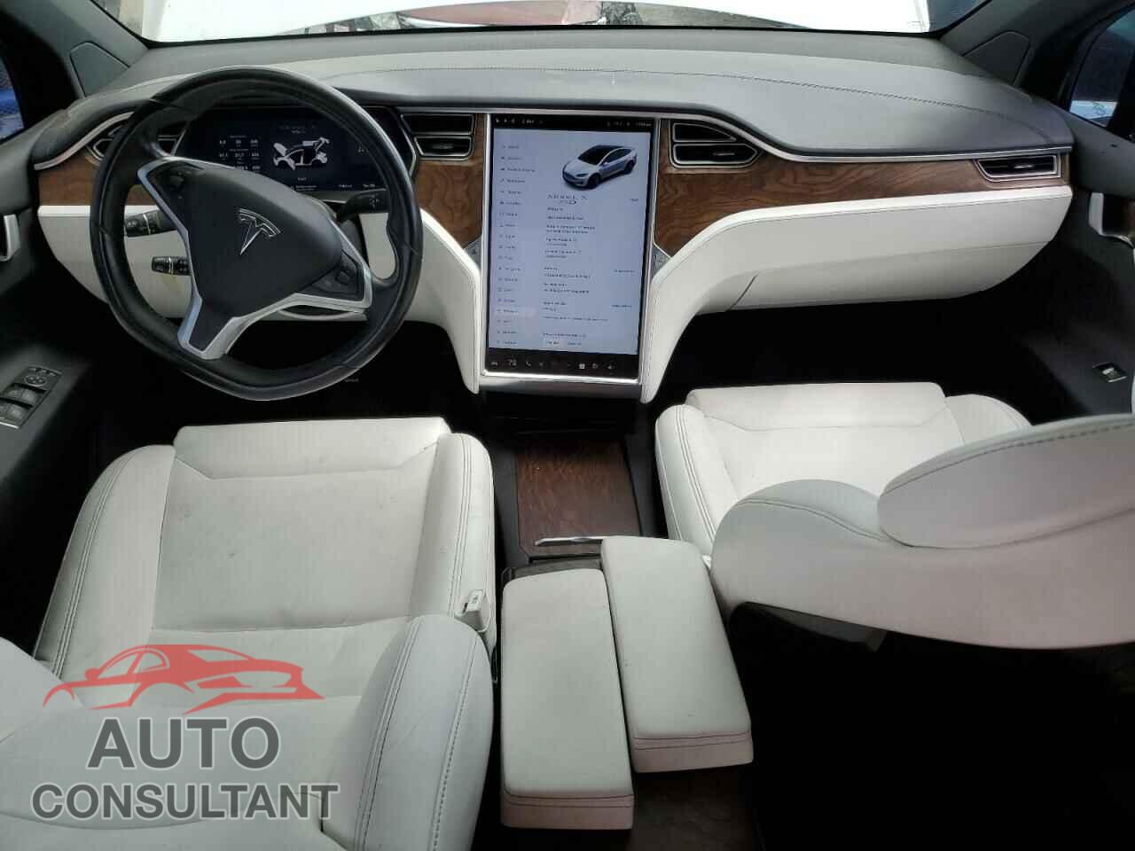 TESLA MODEL X 2016 - 5YJXCAE28GF017100