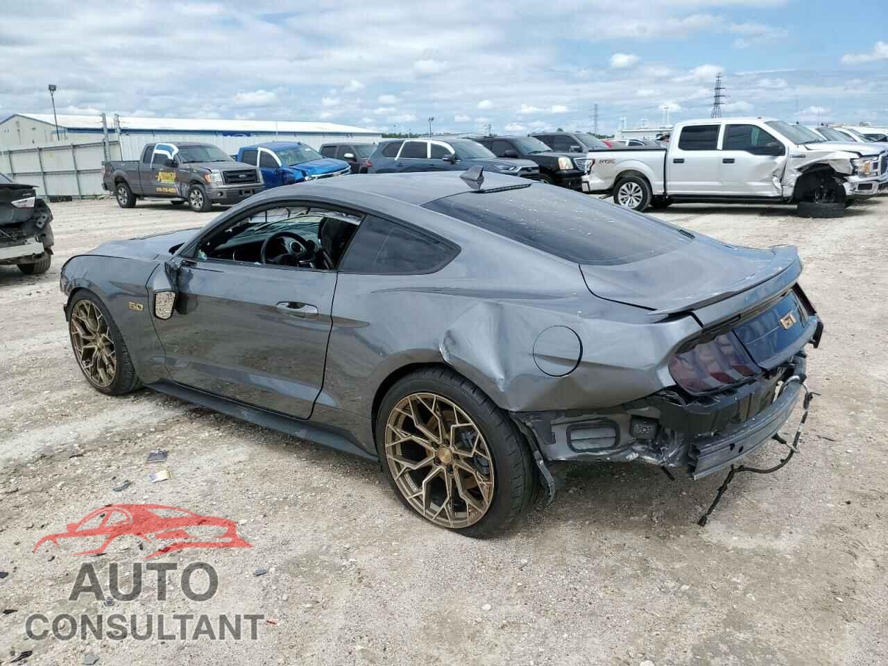 FORD MUSTANG 2021 - 1FA6P8CF2M5154356