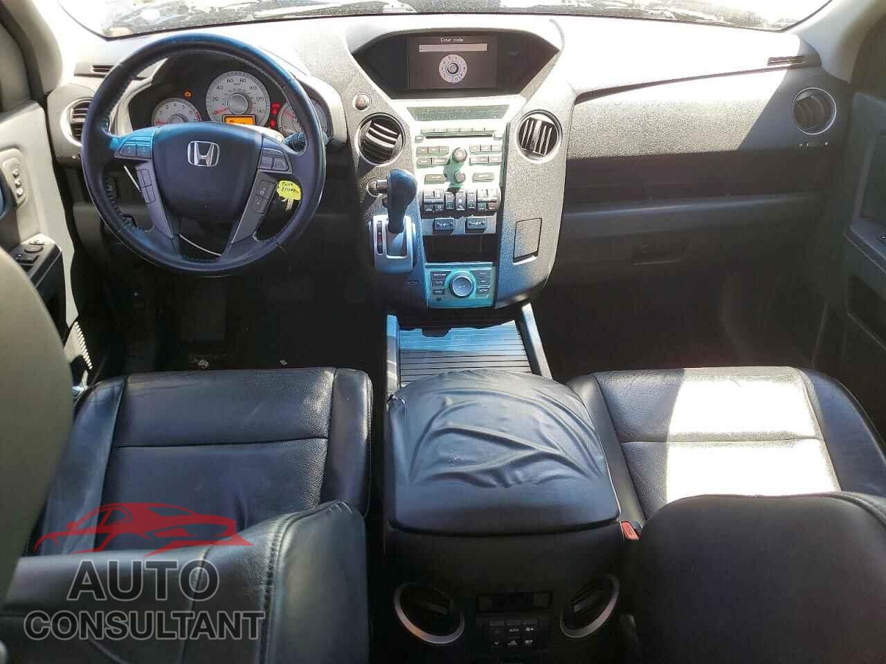 HONDA PILOT 2010 - 5FNYF4H83AB021401