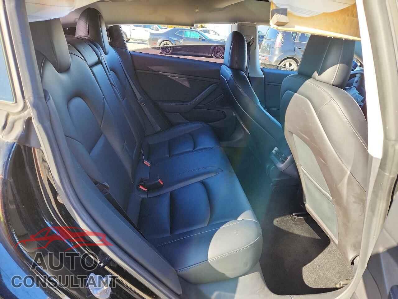 TESLA MODEL 3 2019 - 5YJ3E1EB4KF451368