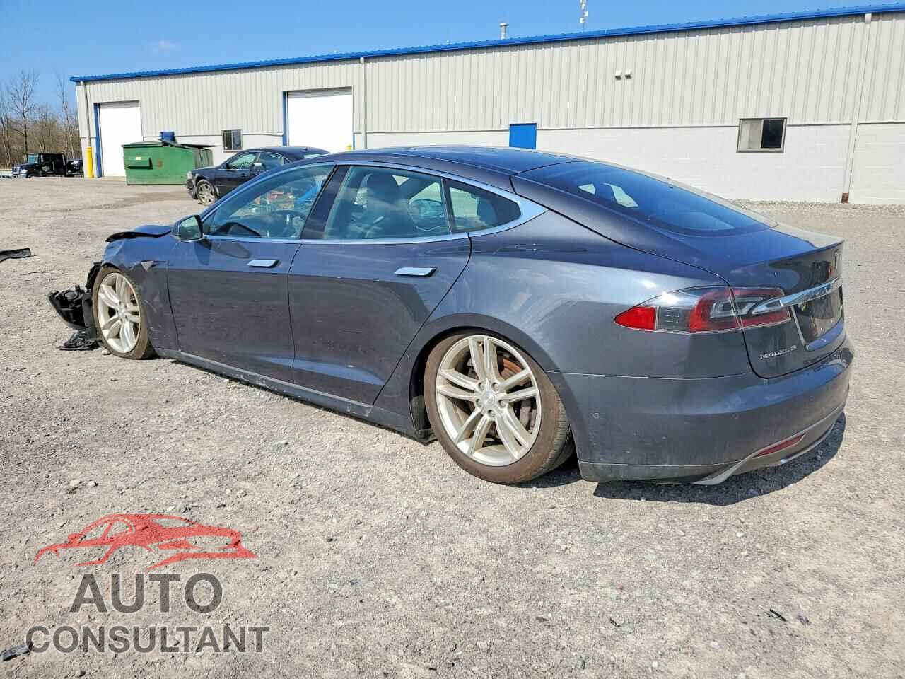 TESLA MODEL S 2015 - 5YJSA1E24FF118424