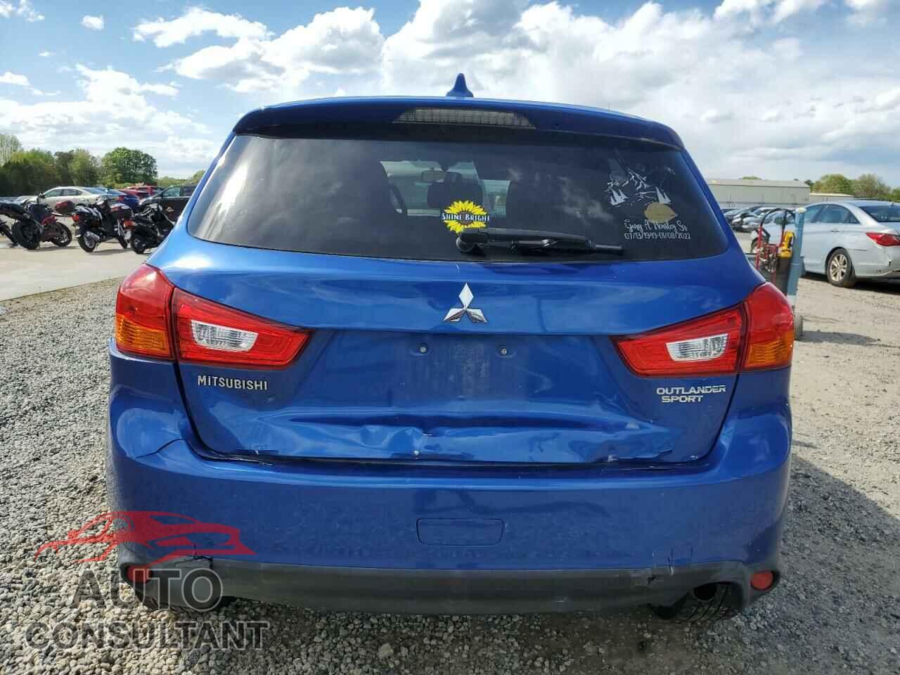 MITSUBISHI OUTLANDER 2017 - JA4AP3AU0HZ005705