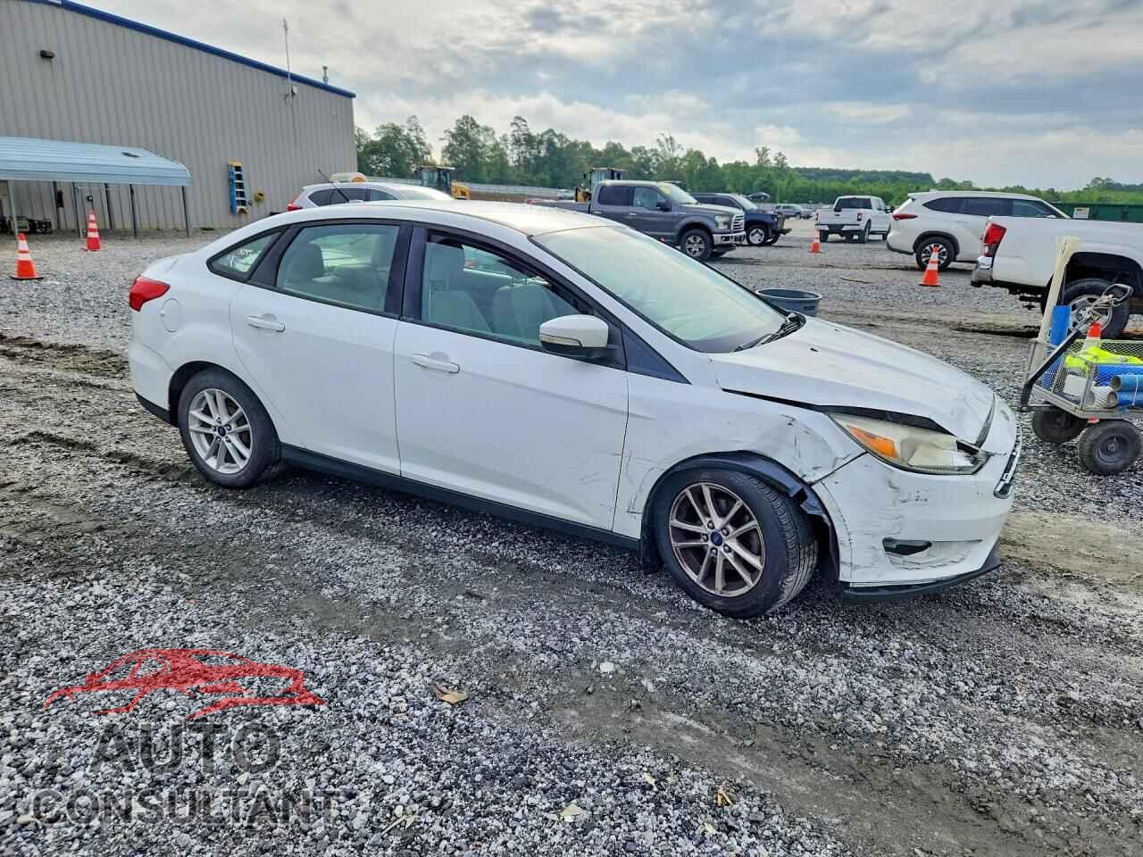 FORD FOCUS 2015 - 1FADP3F25FL343875