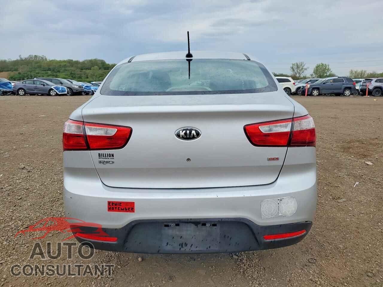 KIA RIO 2014 - KNADM4A33E6416132