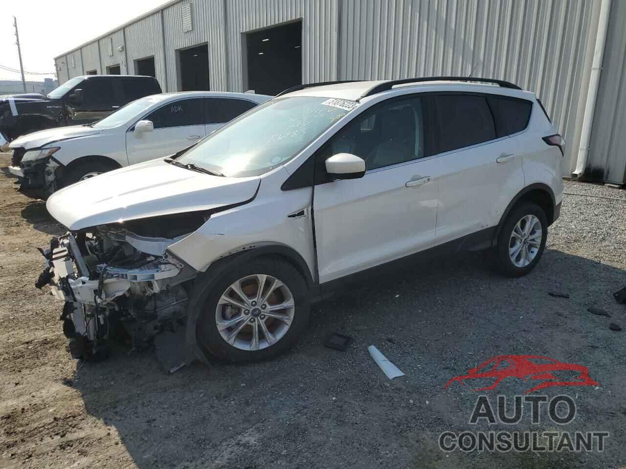 FORD ESCAPE 2017 - 1FMCU0GD4HUE64855