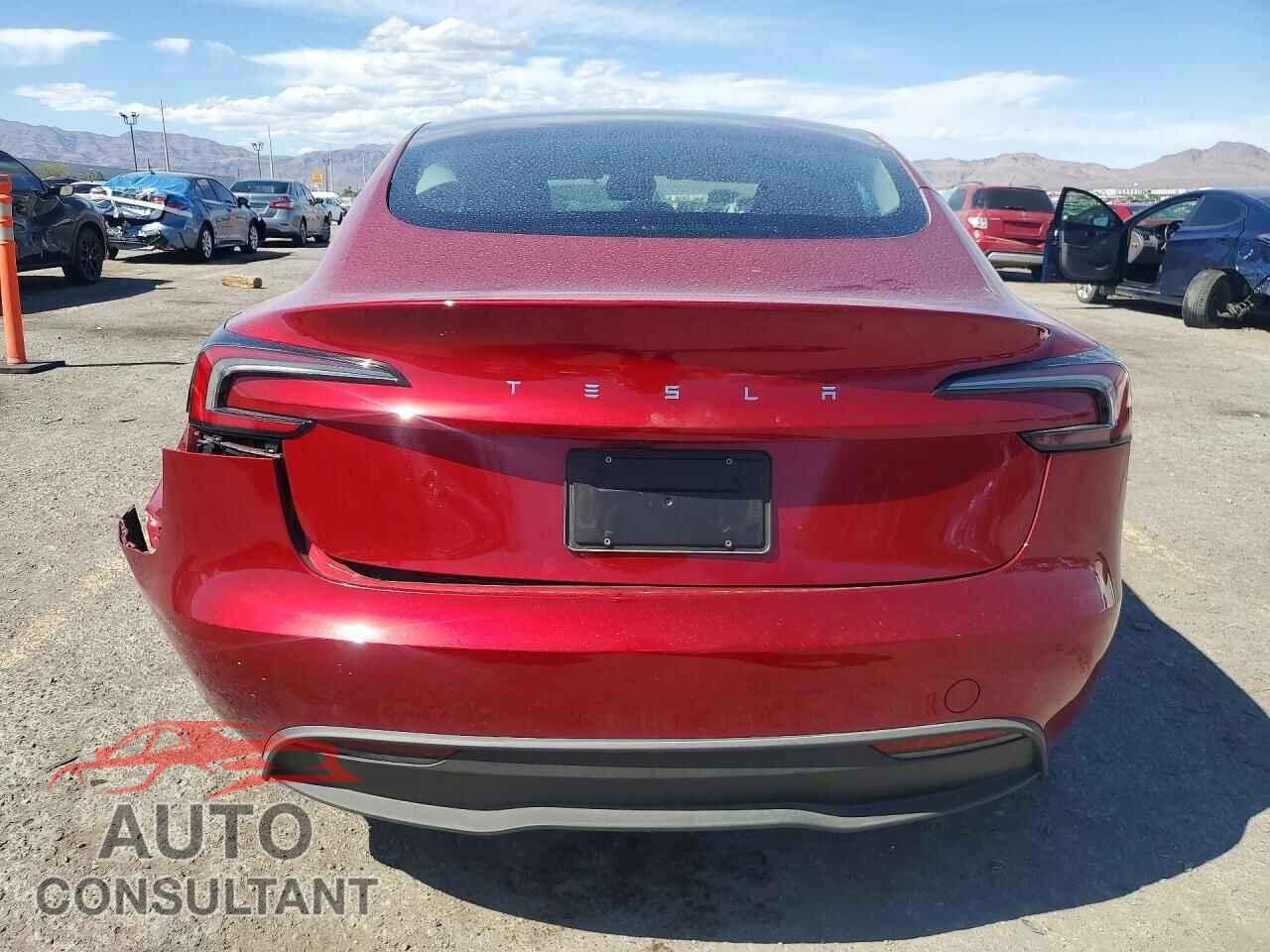 TESLA MODEL 3 2024 - 5YJ3E1EA9RF718084