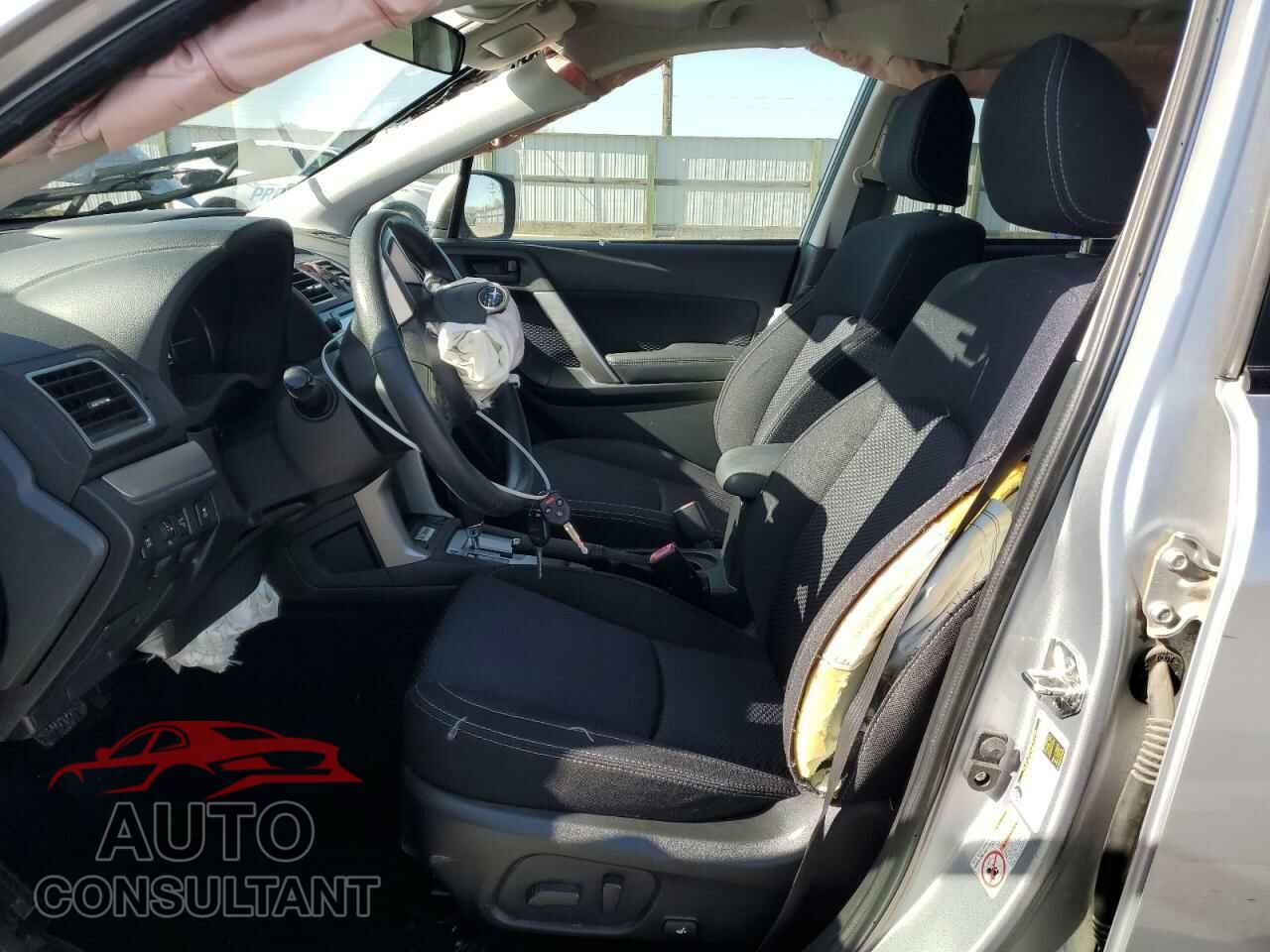 SUBARU FORESTER 2018 - JF2SJAGC5JH510117