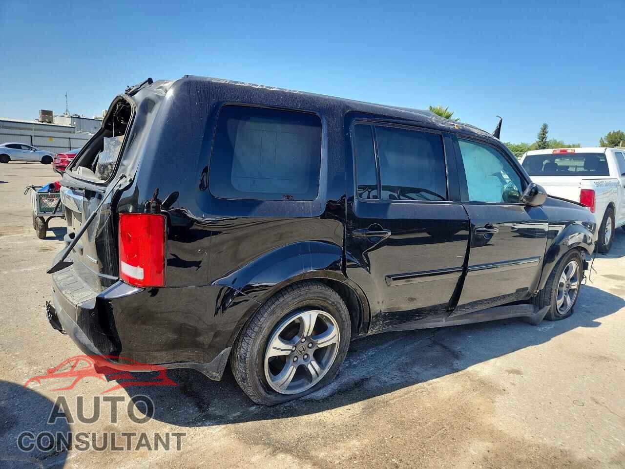 HONDA PILOT 2015 - 5FNYF3H33FB030248
