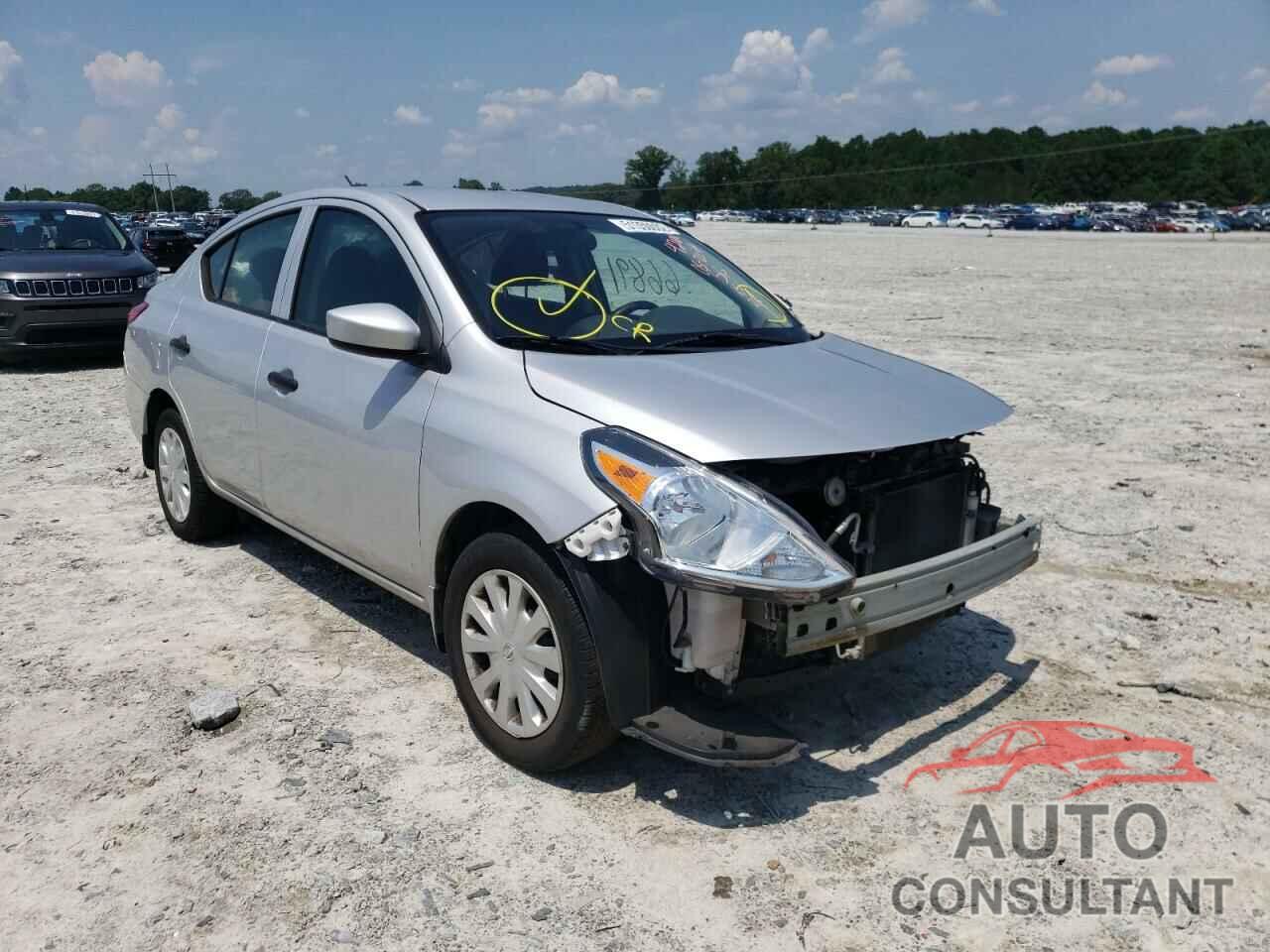 NISSAN VERSA 2018 - 3N1CN7APXJL854200