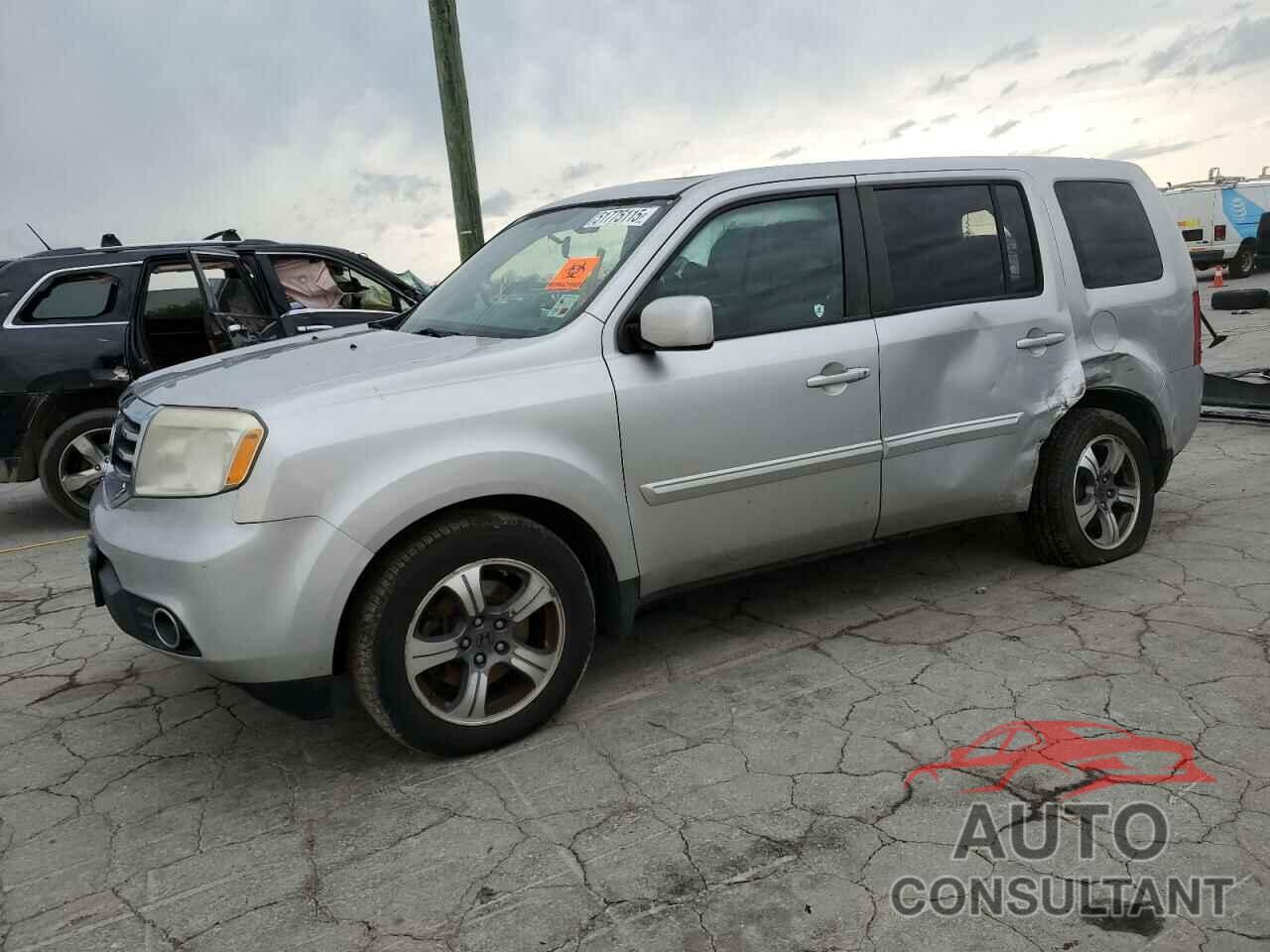 HONDA PILOT 2015 - 5FNYF3H36FB026453