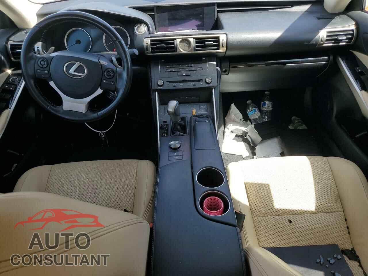 LEXUS IS 2016 - JTHBA1D25G5032218
