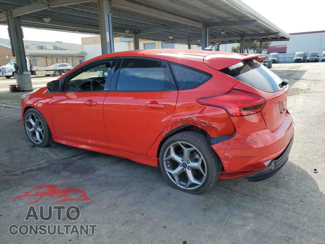 FORD FOCUS 2017 - 1FADP3L93HL308577