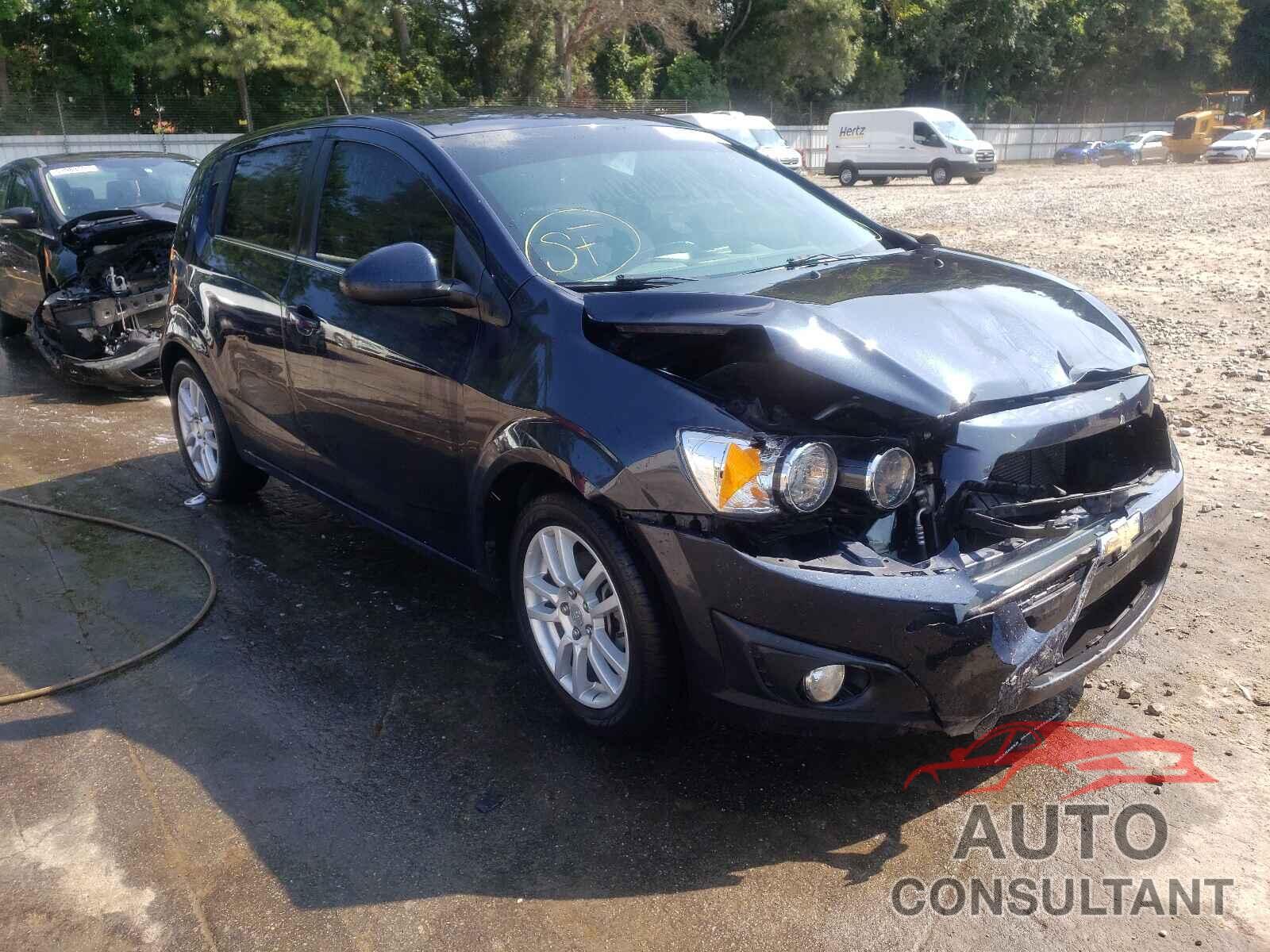 CHEVROLET SONIC 2016 - 1G1JC6SH0G4171859