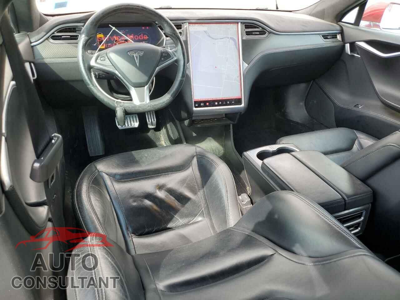 TESLA MODEL S 2015 - 5YJSA1E47FF113946