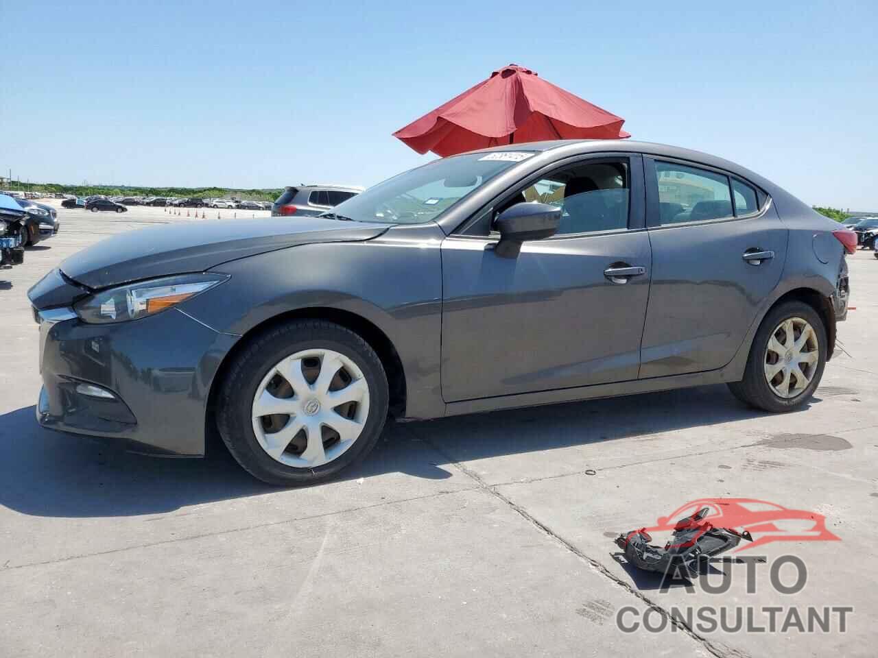 MAZDA 3 2018 - 3MZBN1U76JM162170