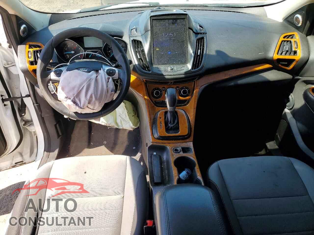 FORD ESCAPE 2014 - 1FMCU0GX0EUC58650