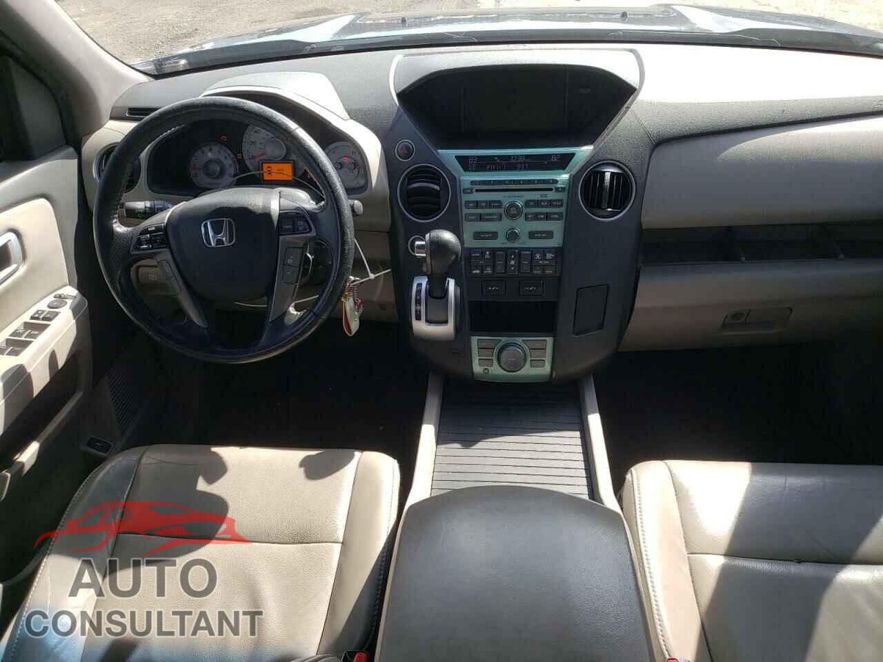HONDA PILOT 2011 - 5FNYF4H74BB099291