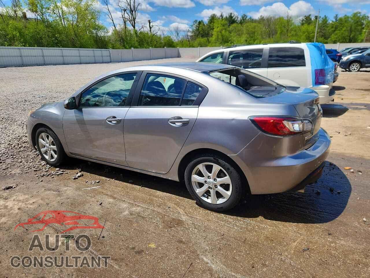 MAZDA 3 2011 - JM1BL1VF1B1384788