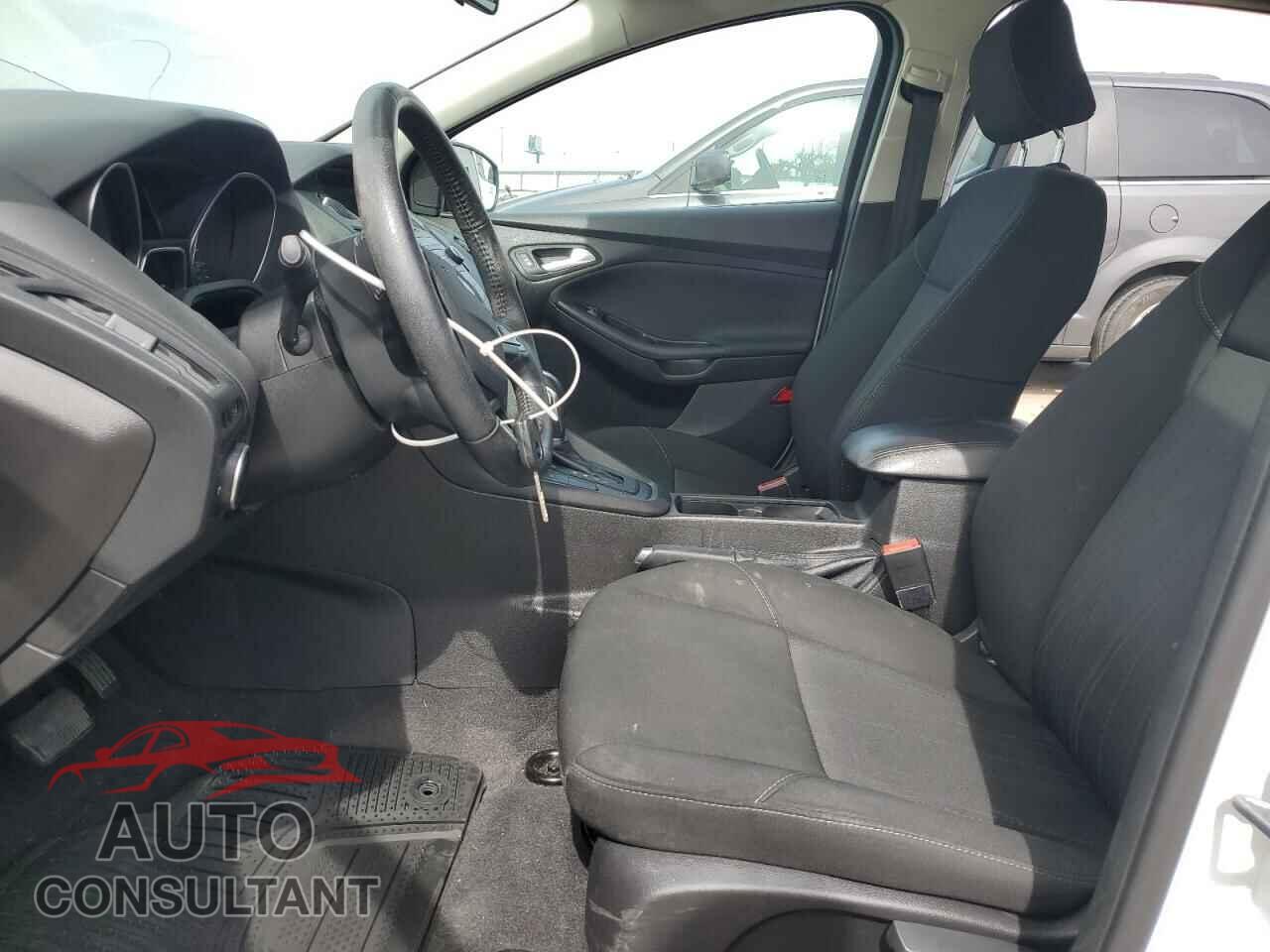 FORD FOCUS 2016 - 1FADP3F25GL324745