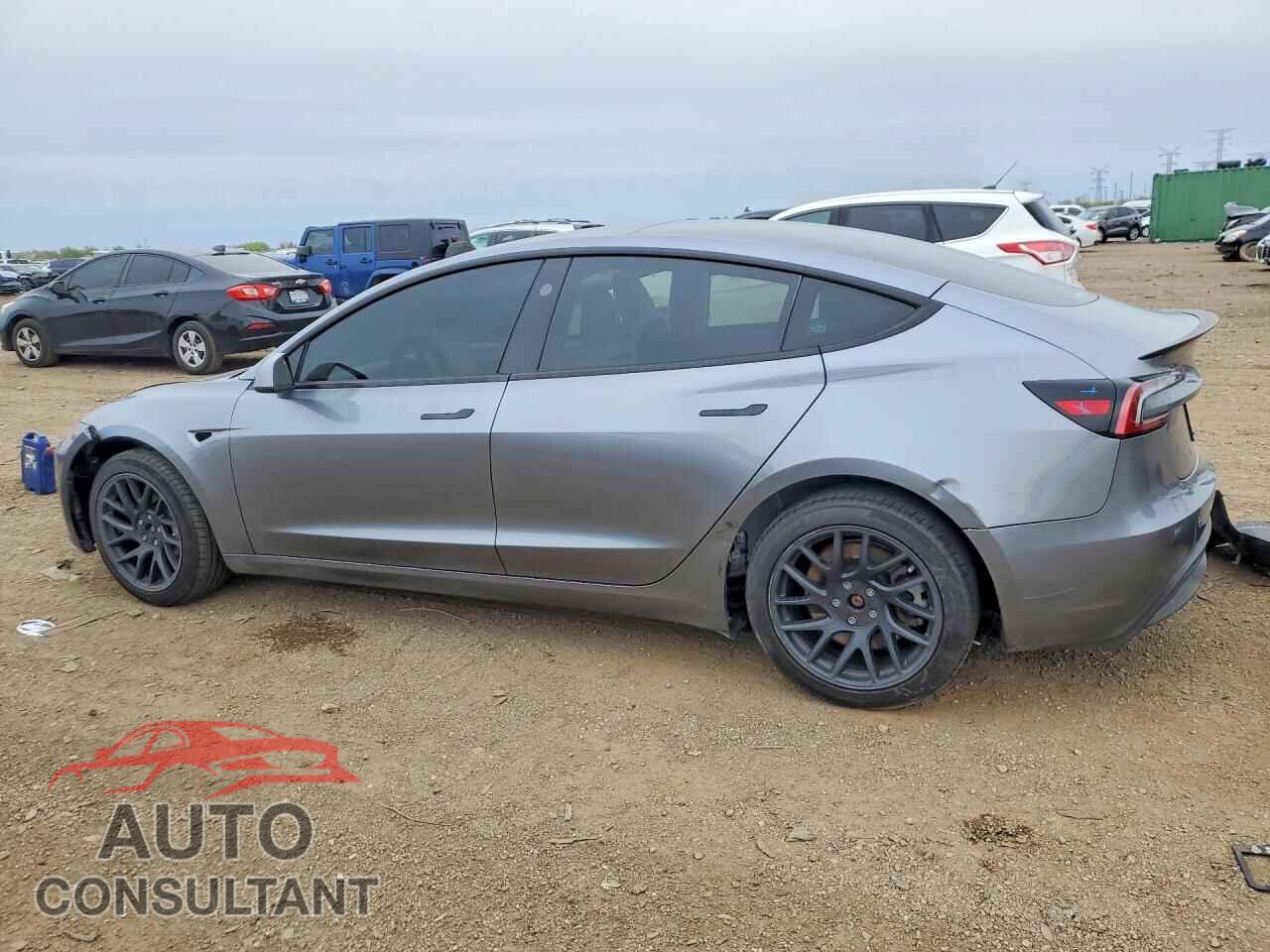 TESLA MODEL 3 2025 - 5YJ3E1EB6SF886540