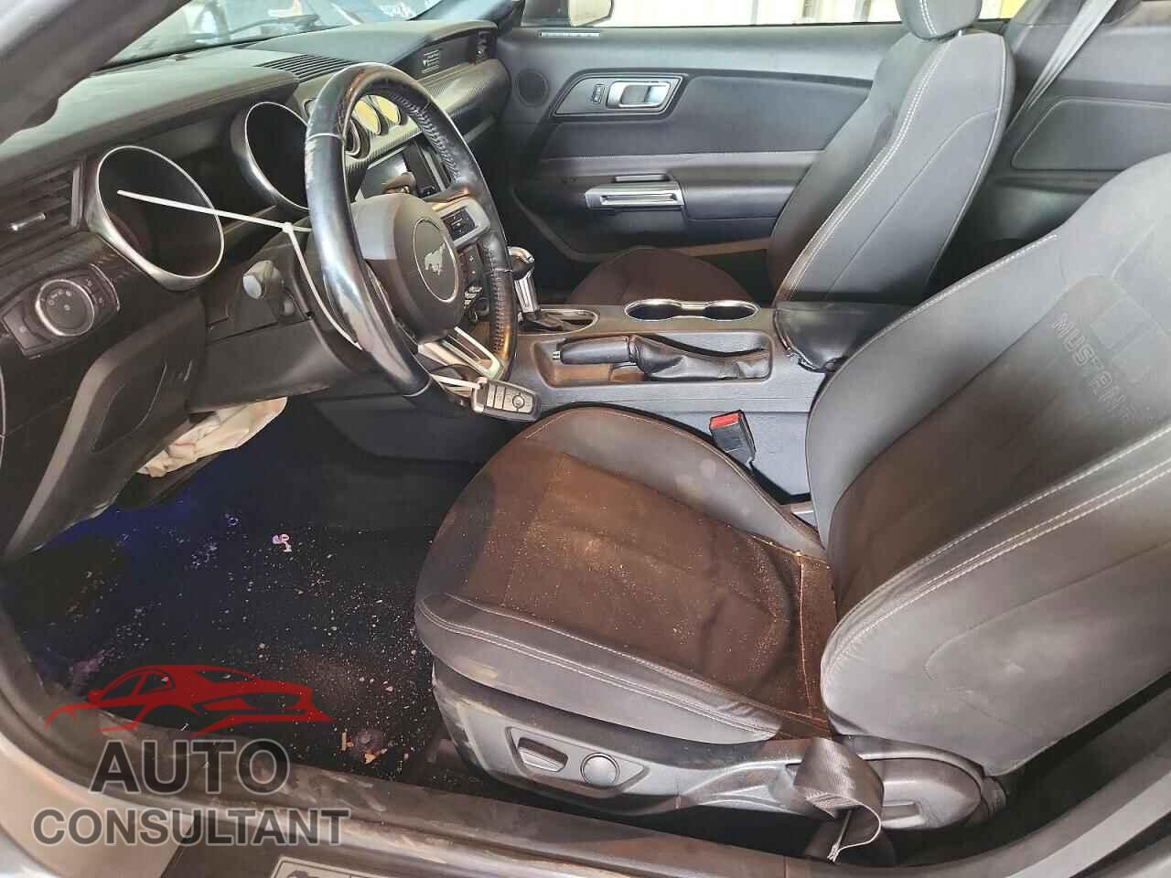 FORD MUSTANG 2020 - 1FA6P8CF2L5129567