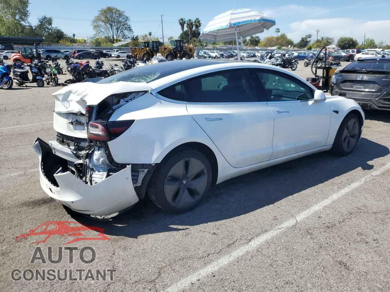 TESLA MODEL 3 2018 - 5YJ3E1EB6JF066764