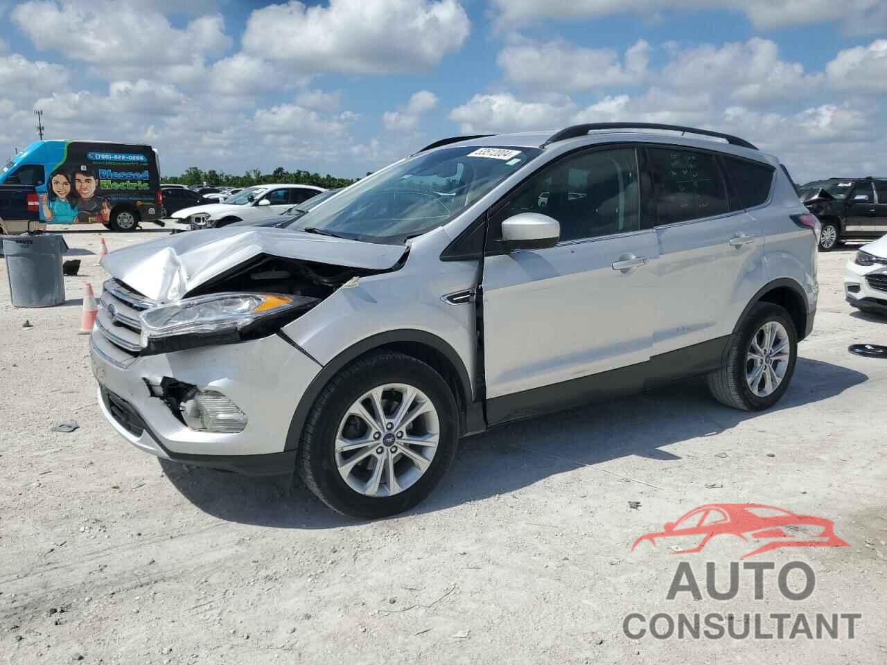 FORD ESCAPE 2018 - 1FMCU0GD6JUD07575