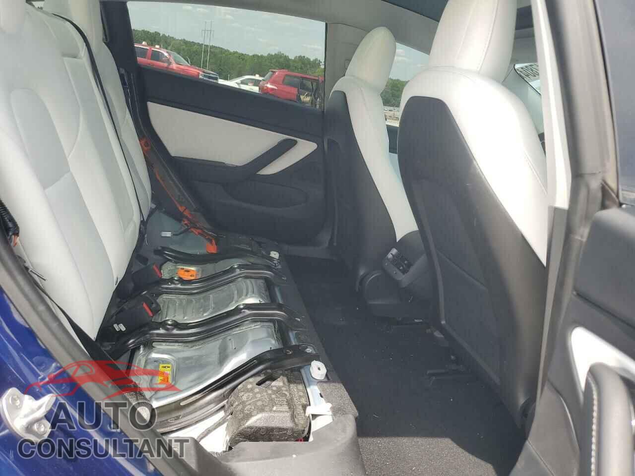 TESLA MODEL 3 2020 - 5YJ3E1ECXLF603535