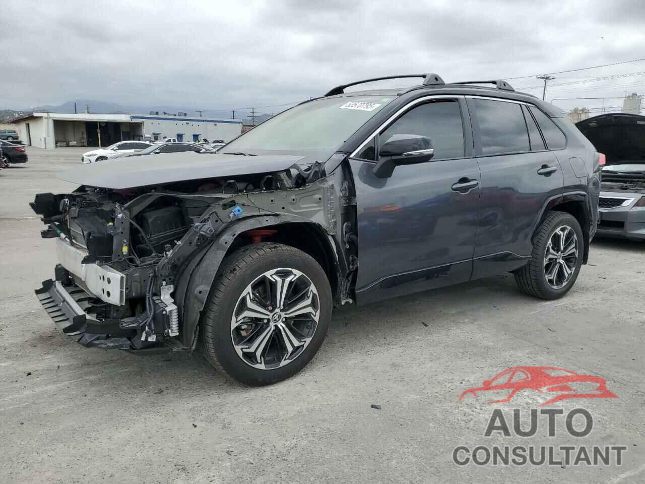 TOYOTA RAV4 2024 - JTMEB3FV6RD177081