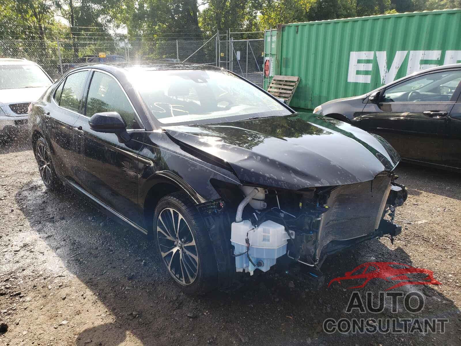 TOYOTA CAMRY 2018 - JTNB11HK2J3041954