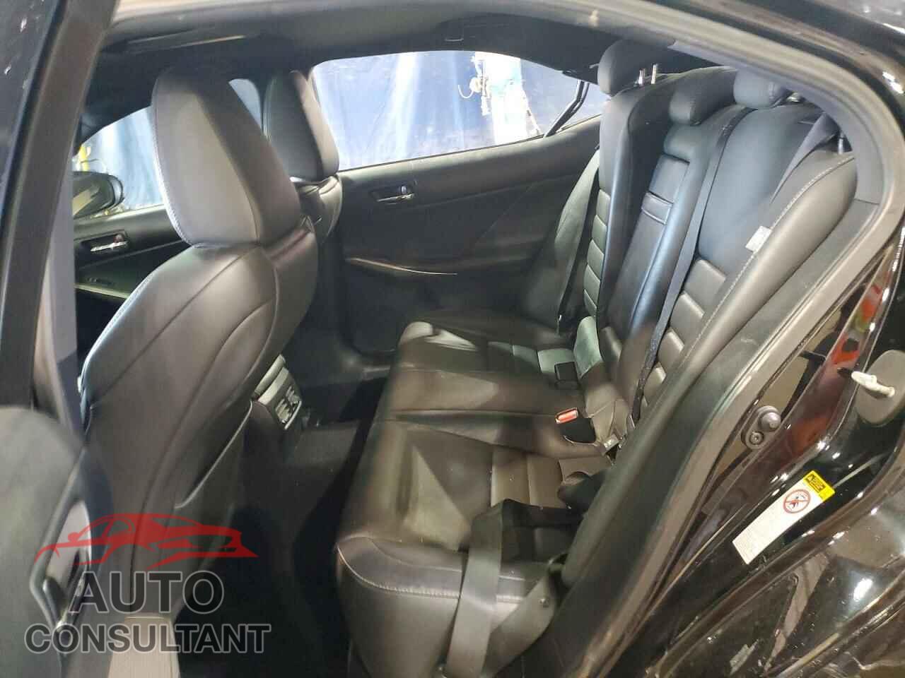 LEXUS IS 2014 - JTHCF1D24E5009158